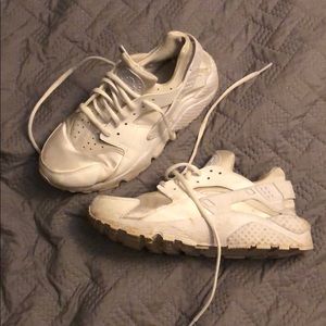 White gently worn Air Huarache sneakers